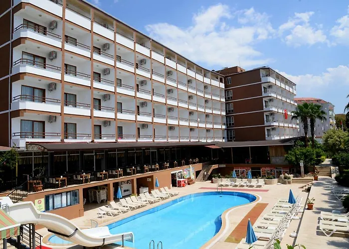 Royal Ideal Beach Hotel *