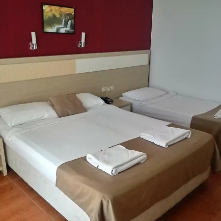 Отель Royal Ideal Beach *